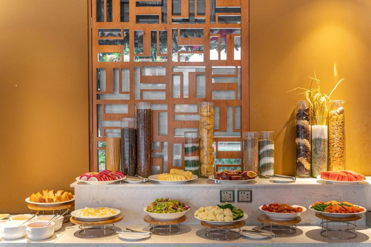 Somerset Ho Či Minovo Město Exteriér fotografie A salad bar